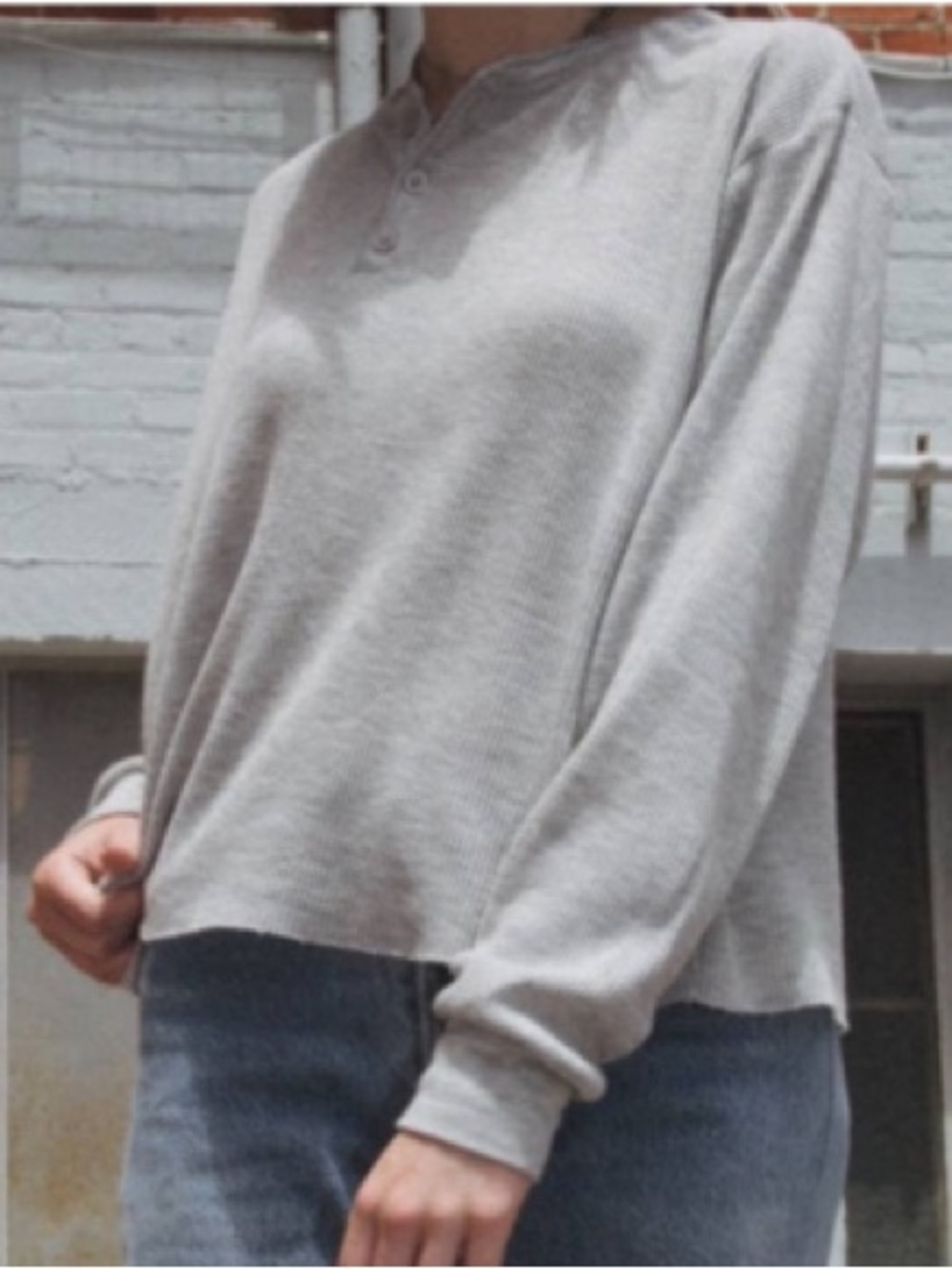 Brandy Melville Light Gray Long-Sleeve Henley